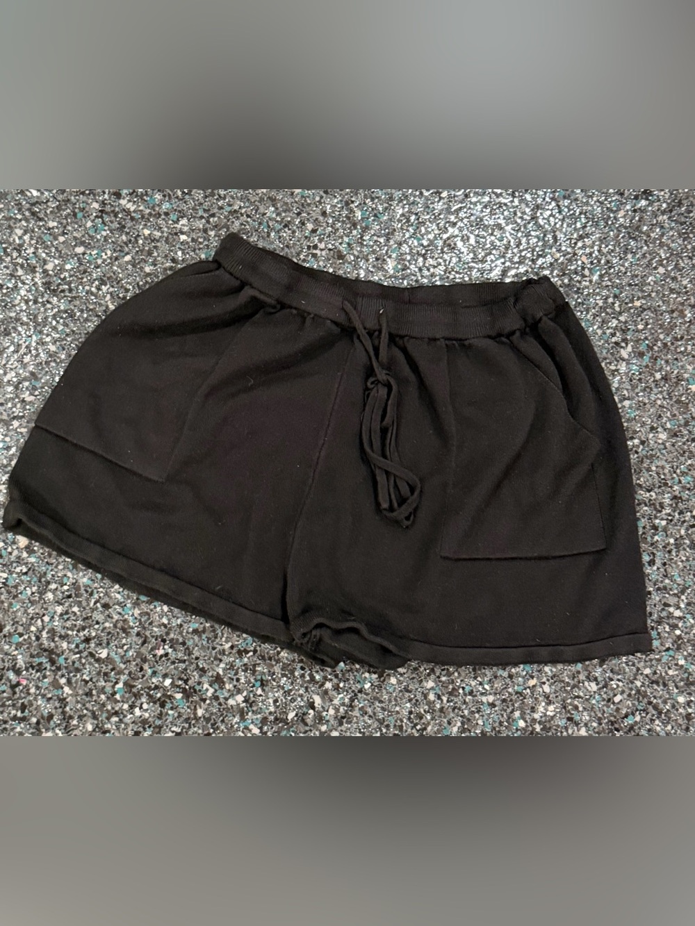 Women’s Black Large Pocketed Drawstring Sweat Shorts